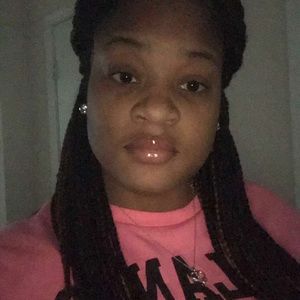 Meet your Posher, Keisha